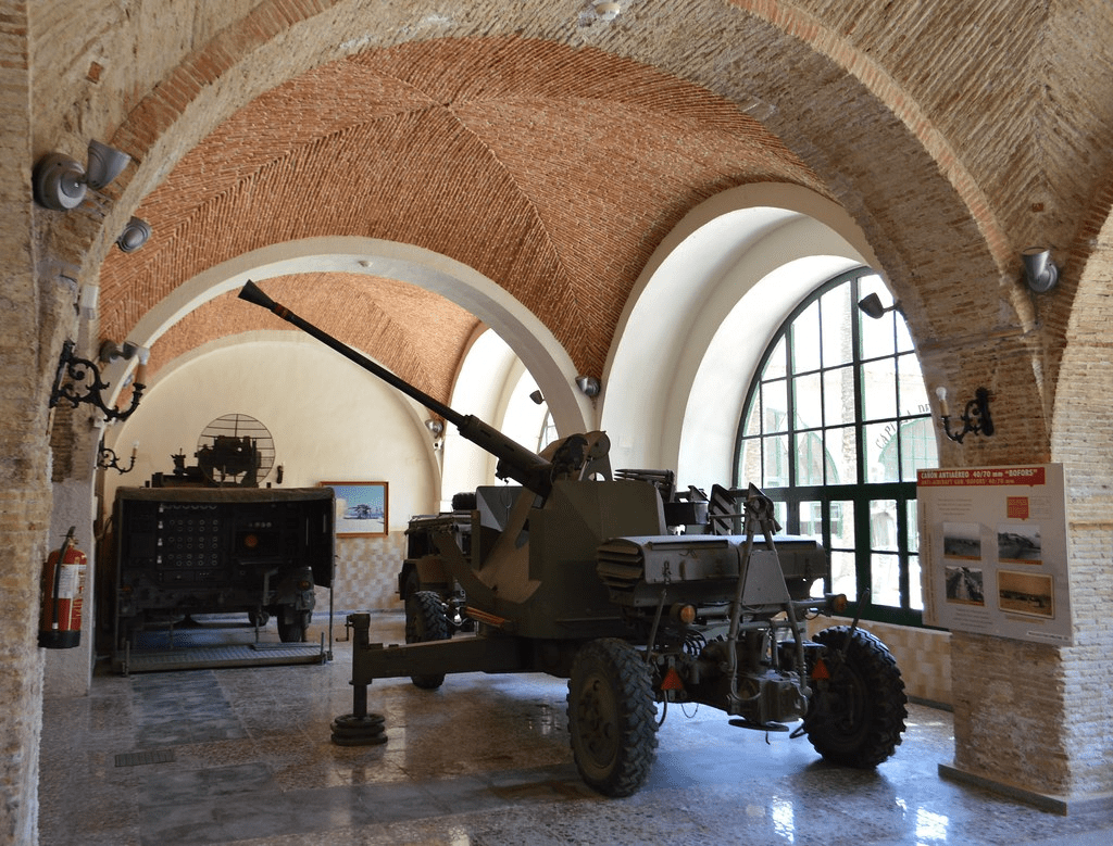 picture of an anti-aircraft weapon being displayed in a museum
