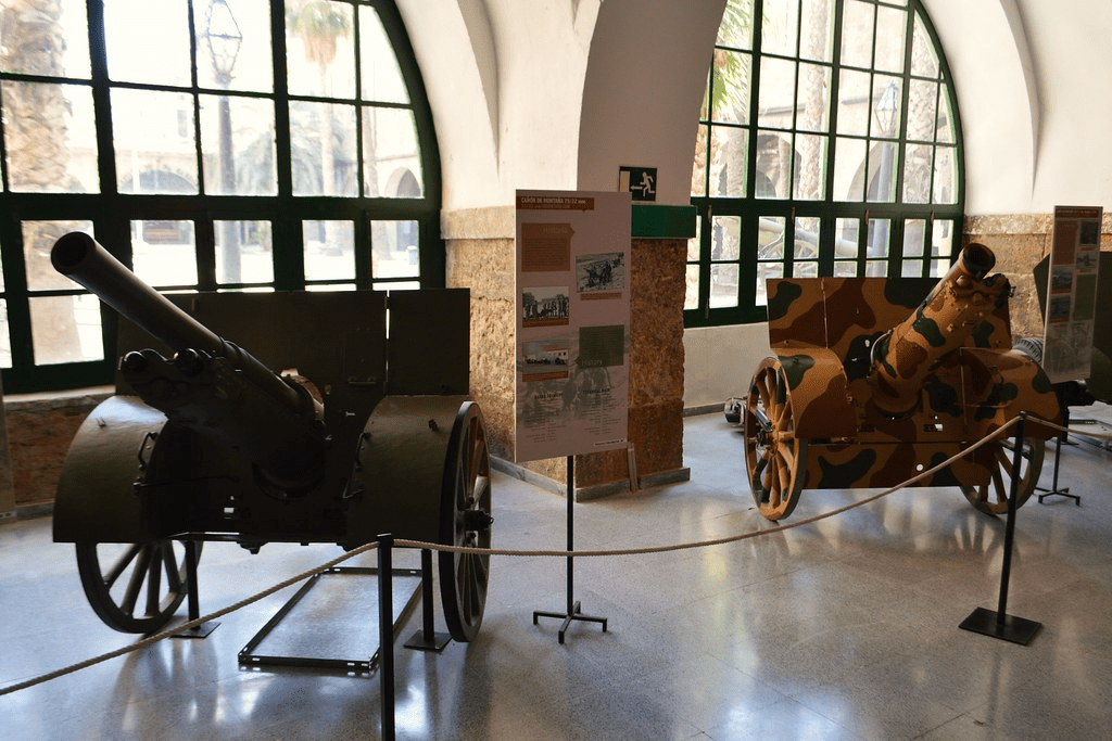 picture of an artillery exhibition at the military museum in the city of Cartagena