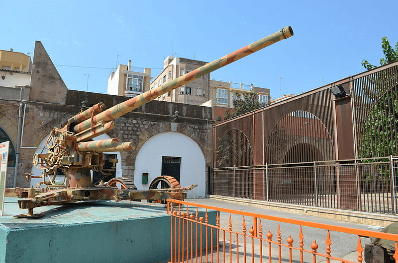 picture of the museum showing a weapon used druing the war