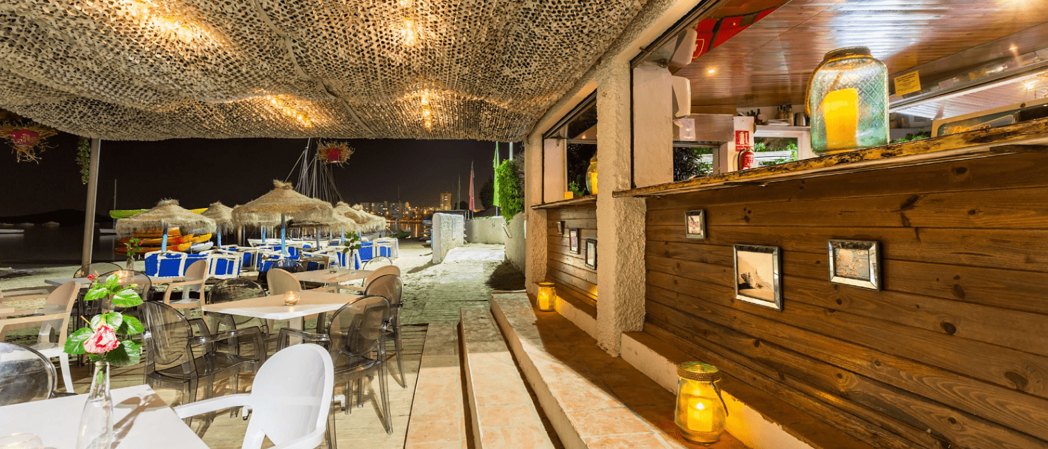Cavana Breeze beach bar