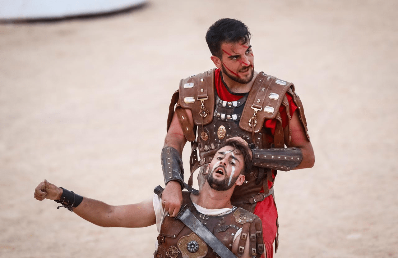  chariot races and gladiatorial fights