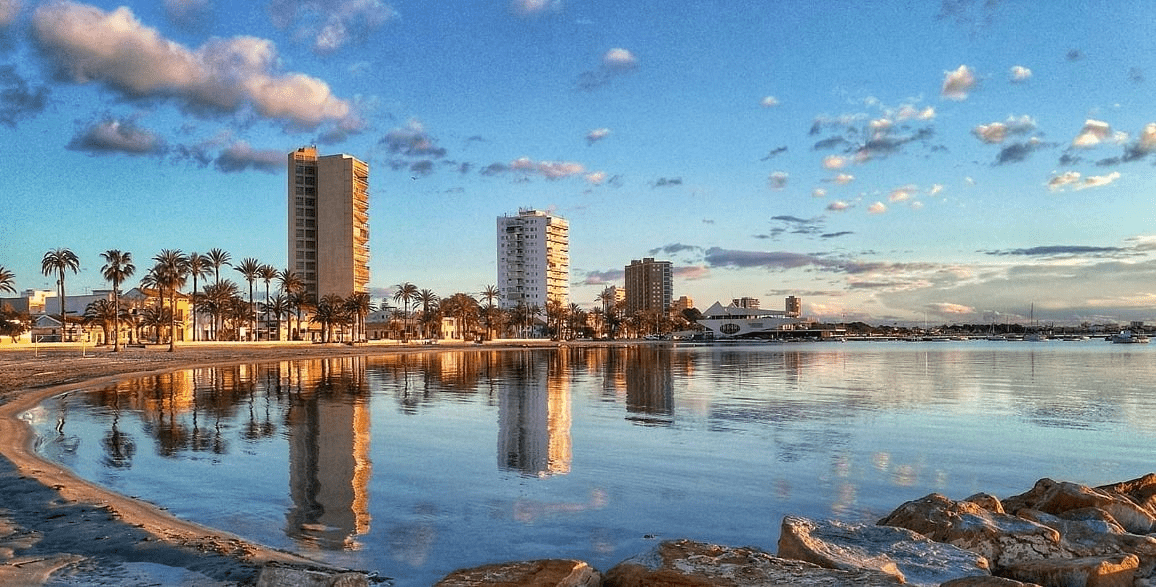A Mar Menor beach in Santiago de la Ribera, bathed by the Mar Menor Coastline