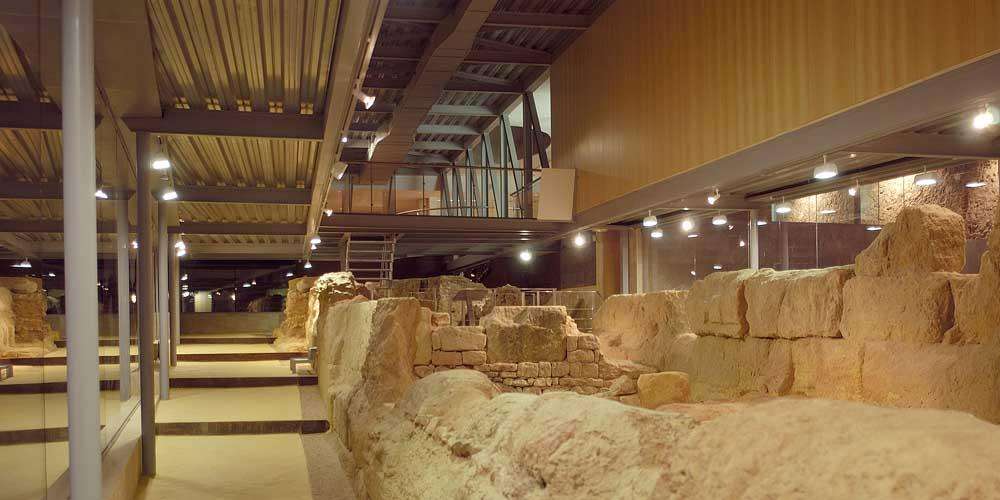 Main hall of the Interpretation Center of the Punic Wall