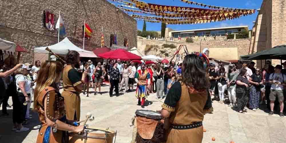 A celebration in the parade ground of the Santa Bárbara castle in Alicante