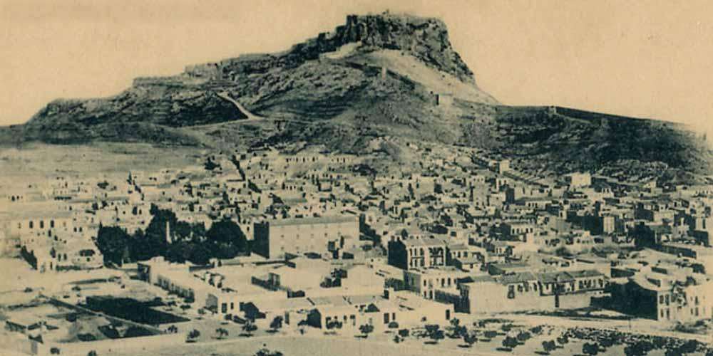 An old photo of the Santa Bárbara castle