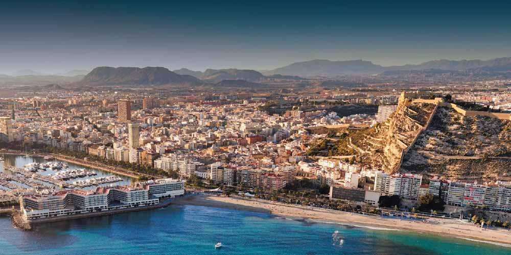 An overview of the Castillo de Santa Bárbara