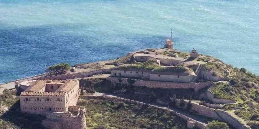 Castle of Galeras | Discover this Emblematic Fortress in Cartagena