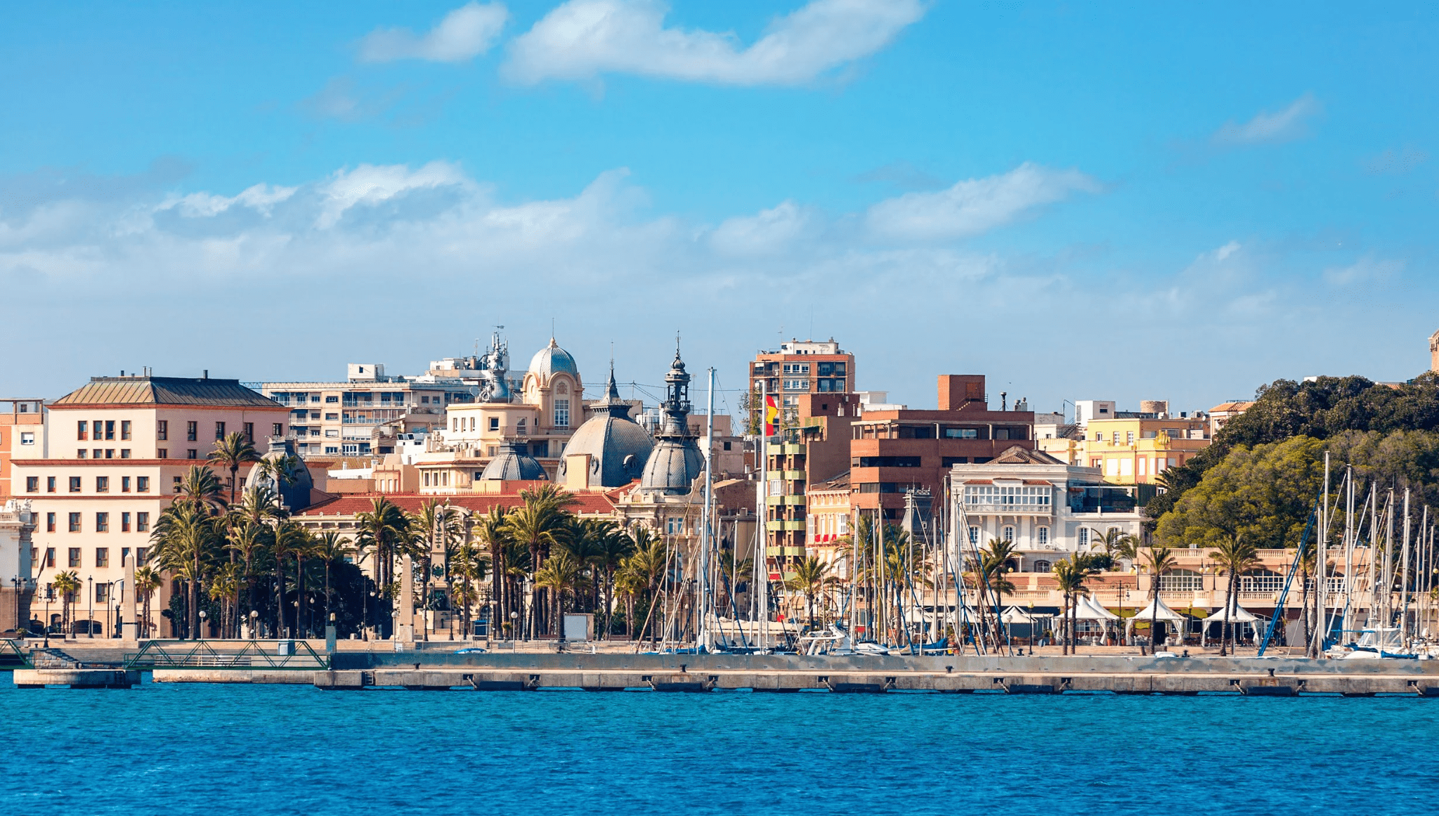 image of the port next to La Manga