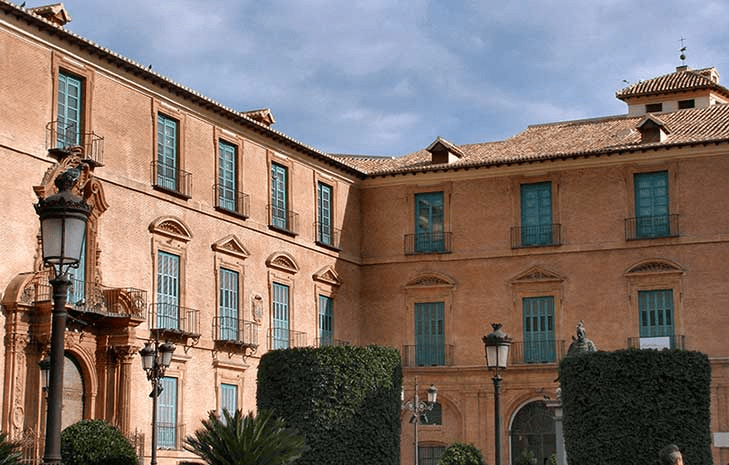 Inside of the patio of Episcopal Palace