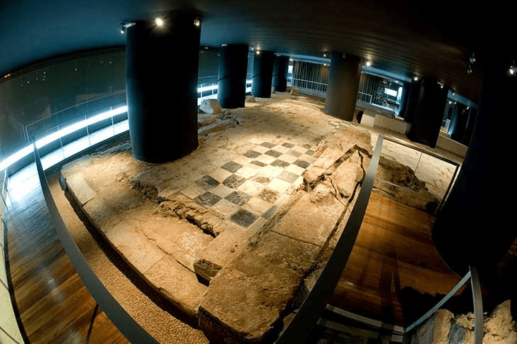 image from inside Augusteum museum showing some of the pillars and vestiges from the original construction