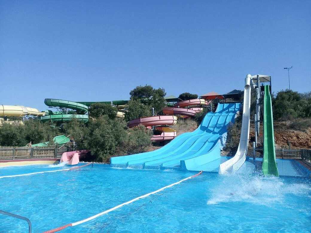 image of Aqua Natura in Murcia showing different water slides
